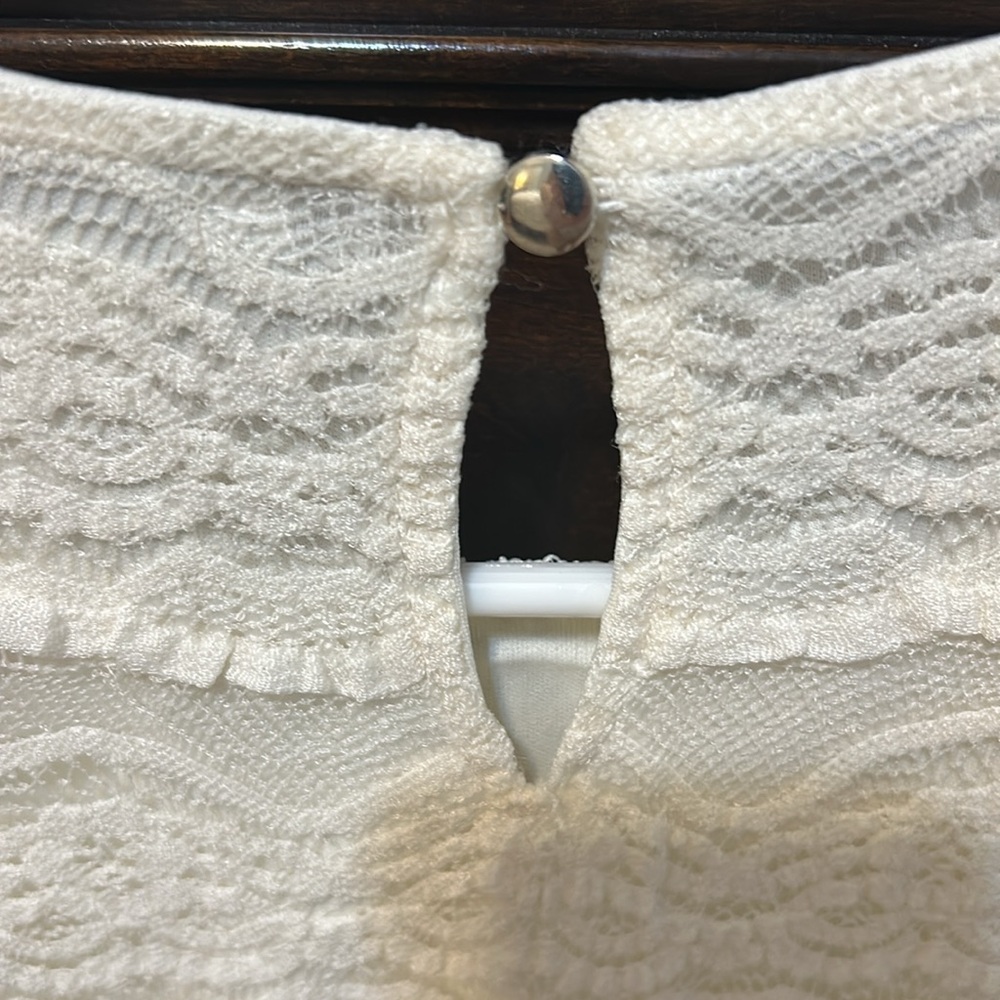 Cupio Women's Cream Lace Top M - Picture 8 of 8